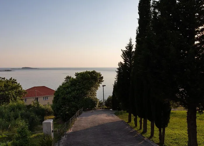 Belenum - One-bedroom With Balcony And Sea View No 3 * Mlini