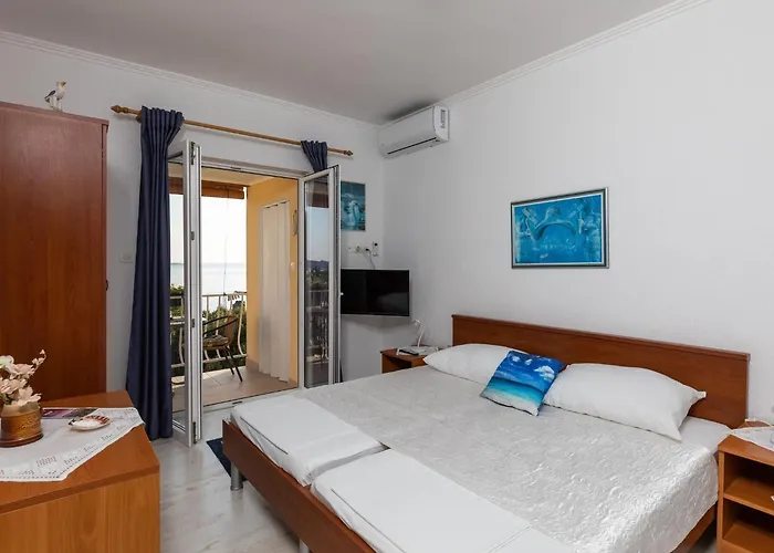 Belenum - One-bedroom With Balcony And Sea View No 3 Appartement Mlini